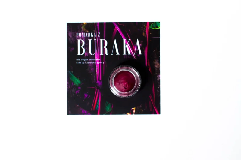 Wegańska szminka z buraka